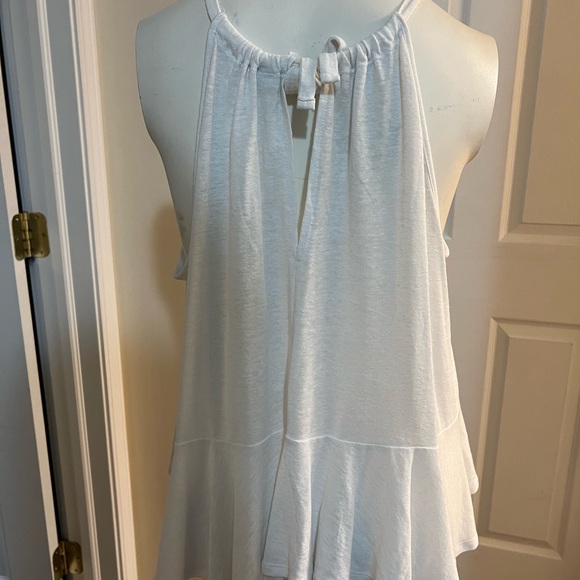 Flowy Tank Top - Picture 2 of 6